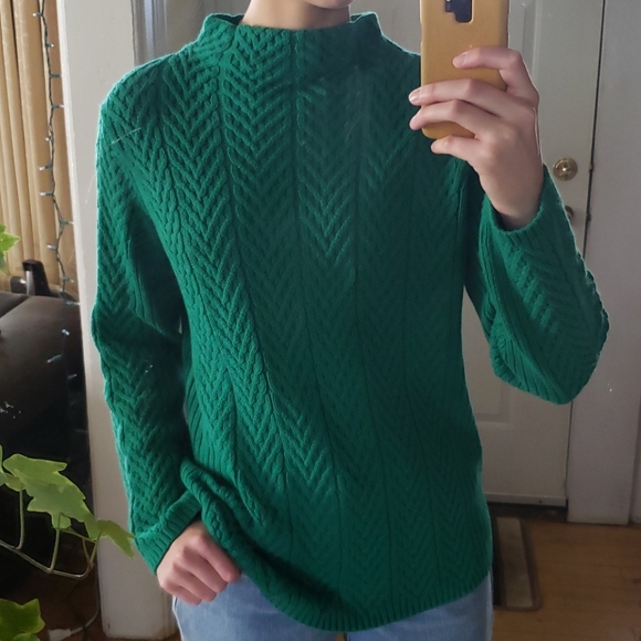 Liz Claiborne Sweaters - Emerald Green Cableknit Sweater